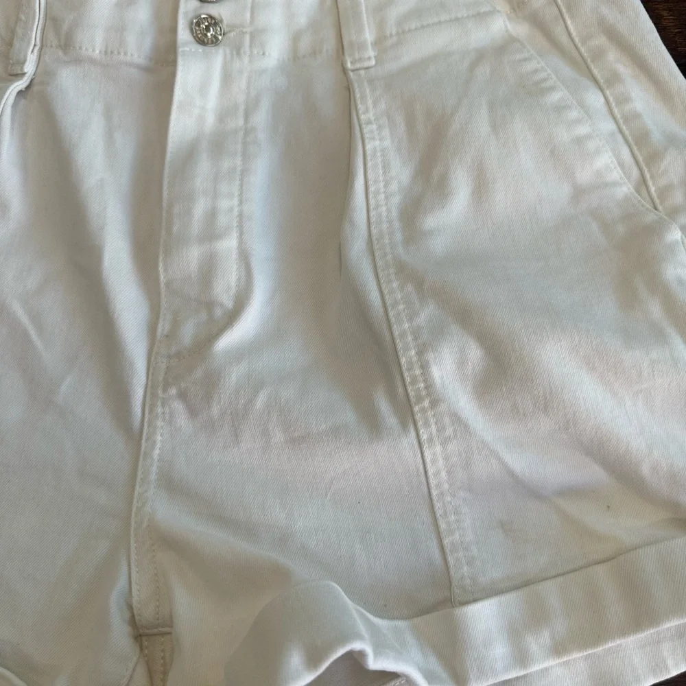 Paige High-Waist White Women's Shorts size 30‎